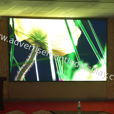 صفحه نمایش LED داخلی با انتشار حرارت کم 1500cd/M2 برای عملکرد مداوم و قابل اعتماد
