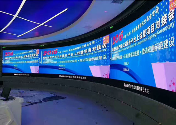 صفحه نمایش LED تبلیغاتی داخلی 1500 سی دی ، دیوار ویدئویی داخلی P2.5 میلی متر